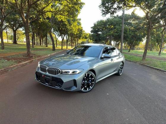 BMW 320i 2.0 16V TURBO FLEX M SPORT AUTOMÁTICO BMW 320i 2.0 16V TURBO FLEX M SPORT AUTOMÁTICO